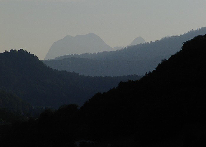 Berge im Nebel