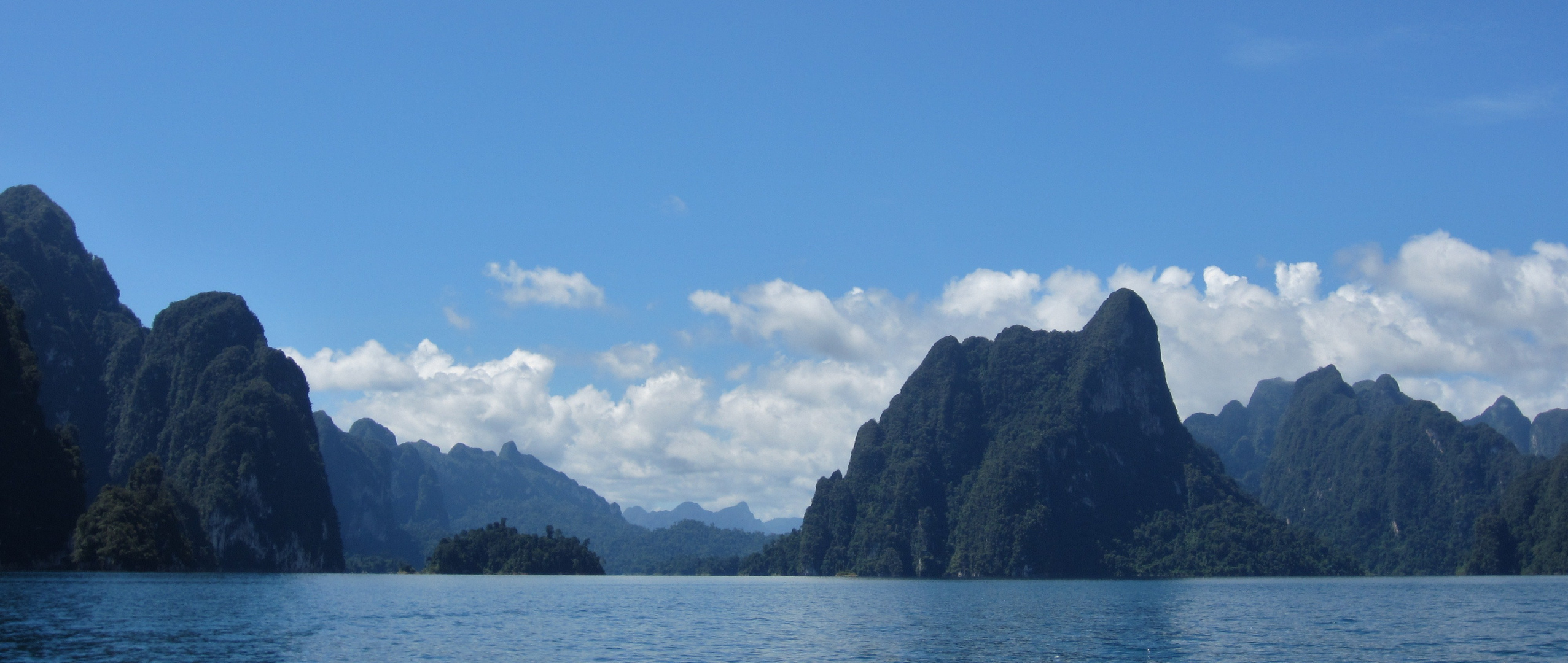 Berge im See