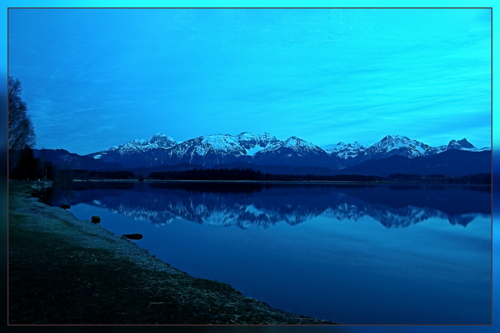 Berge im Wasser