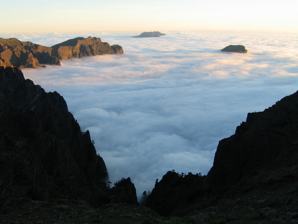 Berge im Wolkenmeer