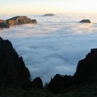 Berge im Wolkenmeer