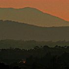 Berge in der Moergendaemmerung