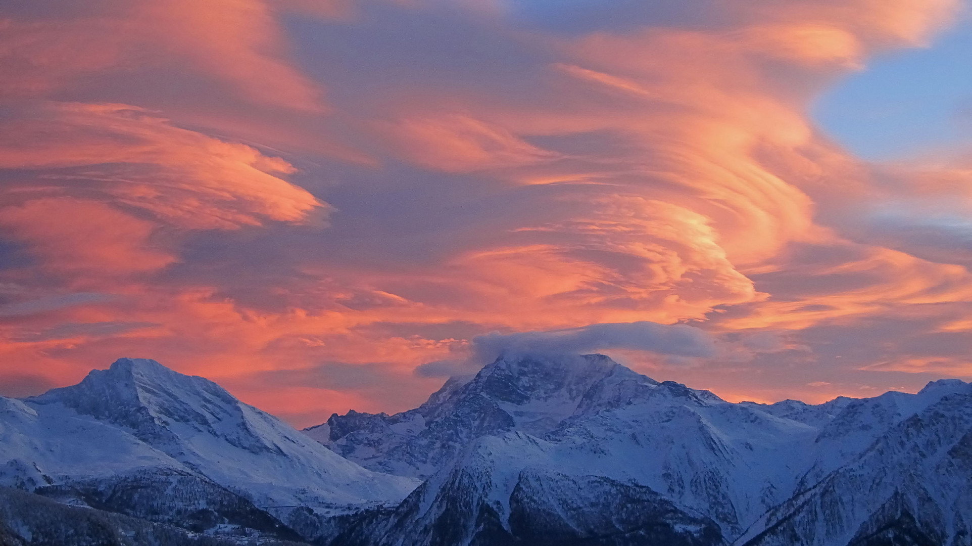 Berge in Flammen