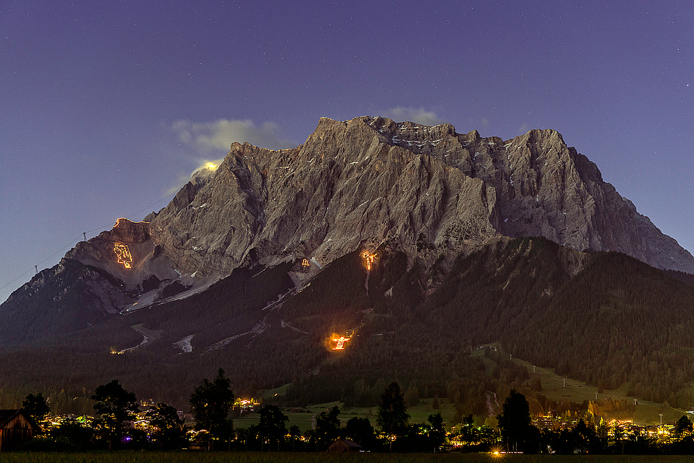 Berge in Flammen III ...