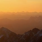 Berge in goldenem Licht I