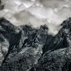 Berge in Wolken