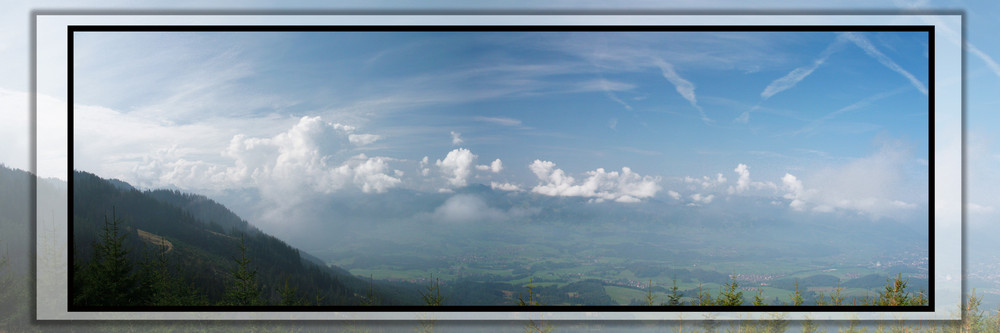 Berge in Wolken