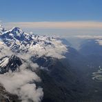 Berge Regenwald und Meer