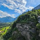 Berge trifft Wasserfall 