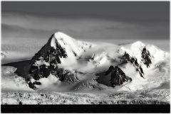 Berge und Gletscher ...