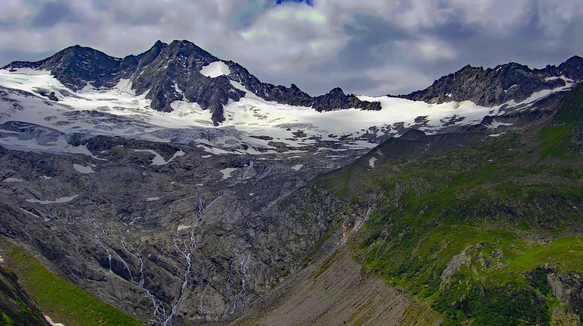 Berge und Gletscher über Berliner Hütte