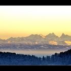 Berge und Nebelmeer