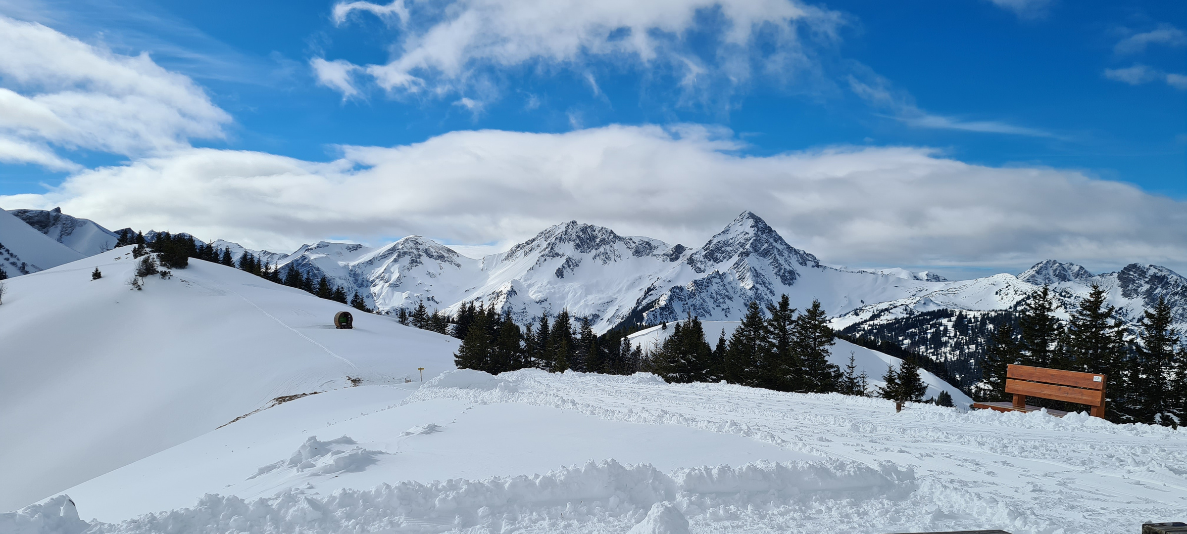 Berge und Schnee