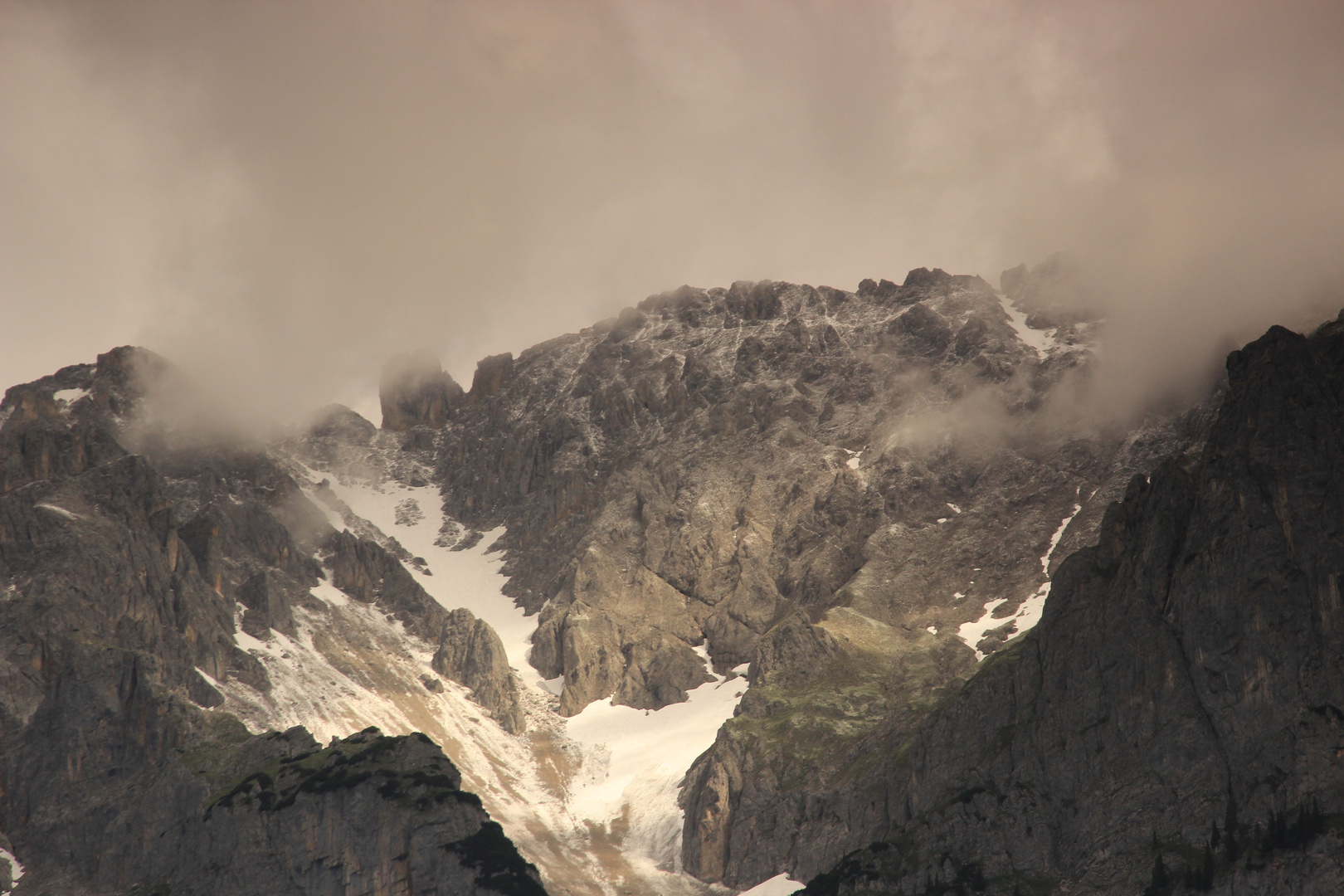 Berge und Wetter