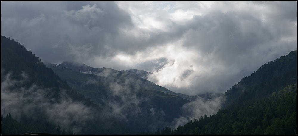 Berge und Wolken I