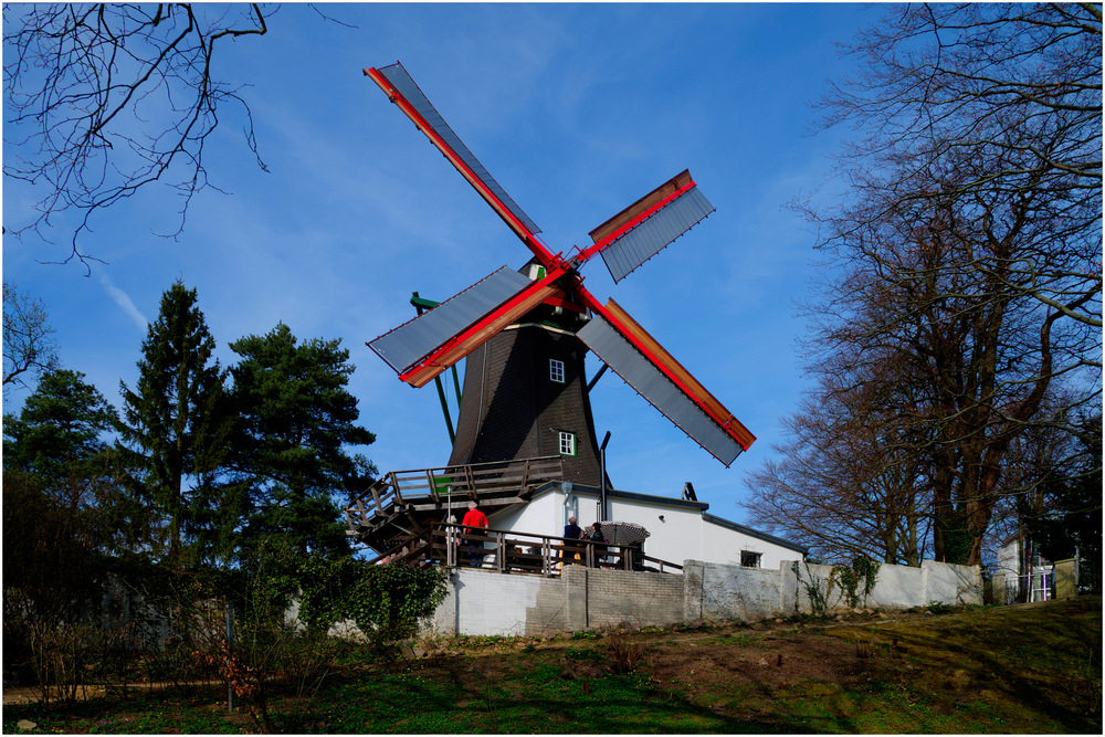 Bergedorfer Mühle ..