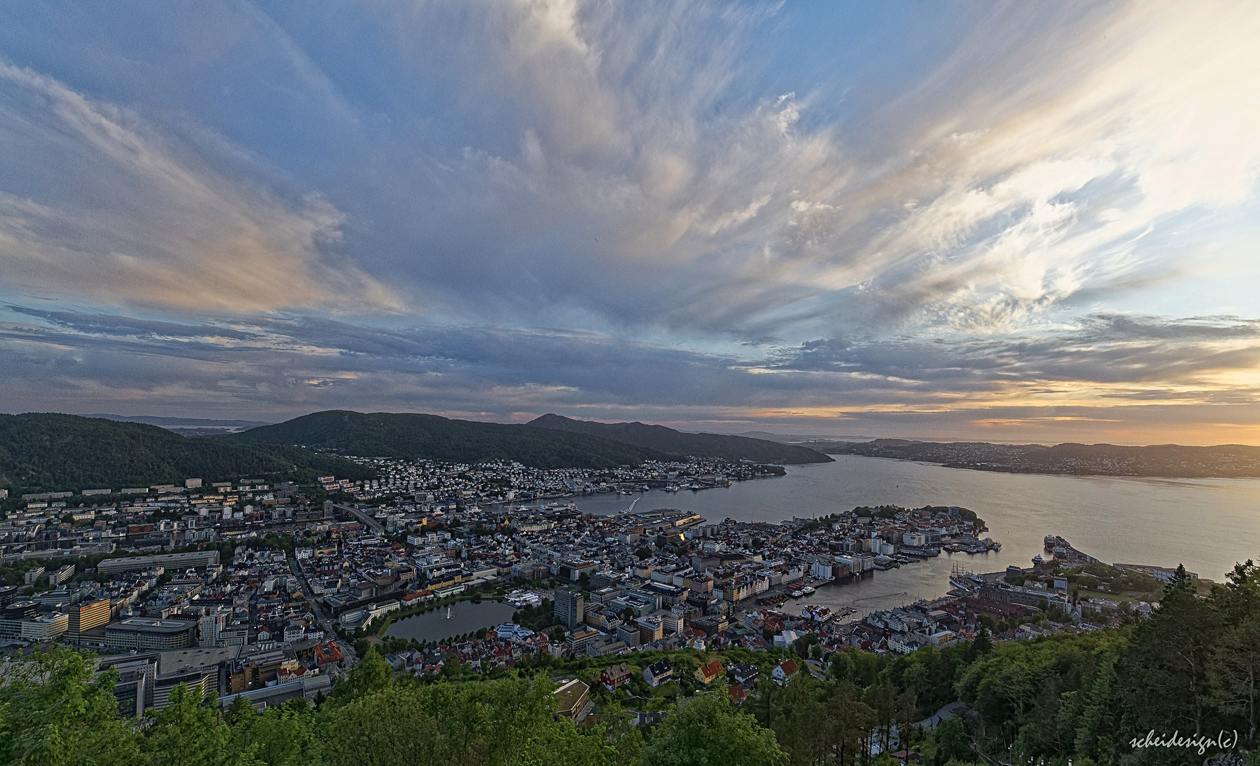 Bergen in feinstem Licht