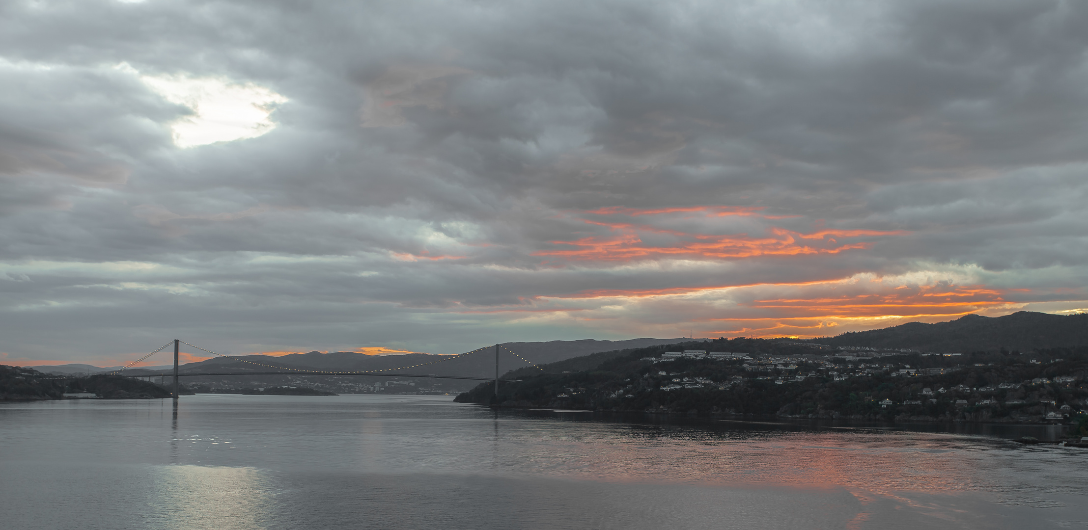 Bergen mit der Askøy Bridge 