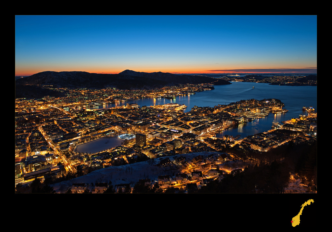 Bergen @ night