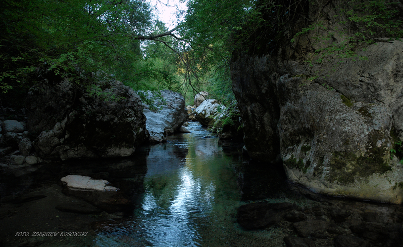 Bergfluss in Süditalien 01