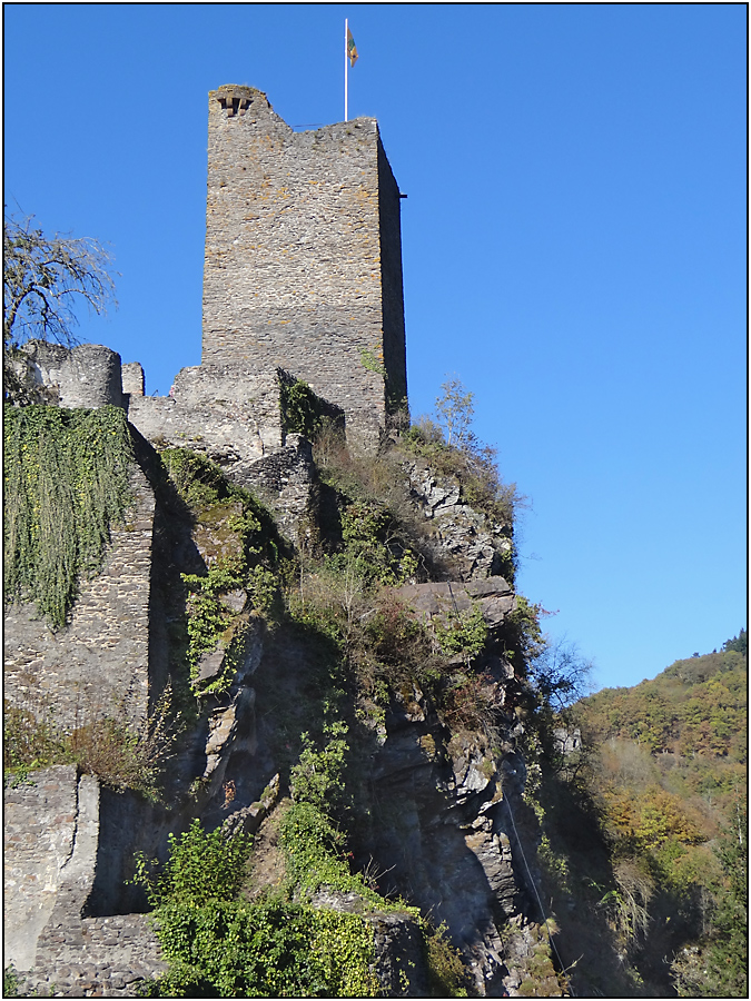 Bergfried der Niederburg