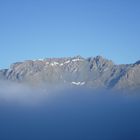 Berggipfel in den Wolken