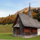 Bergherbst mit Kapelle