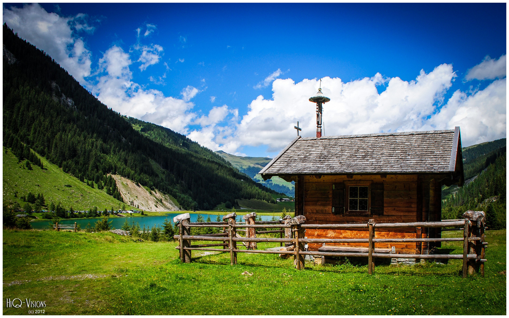 Berghütte am See