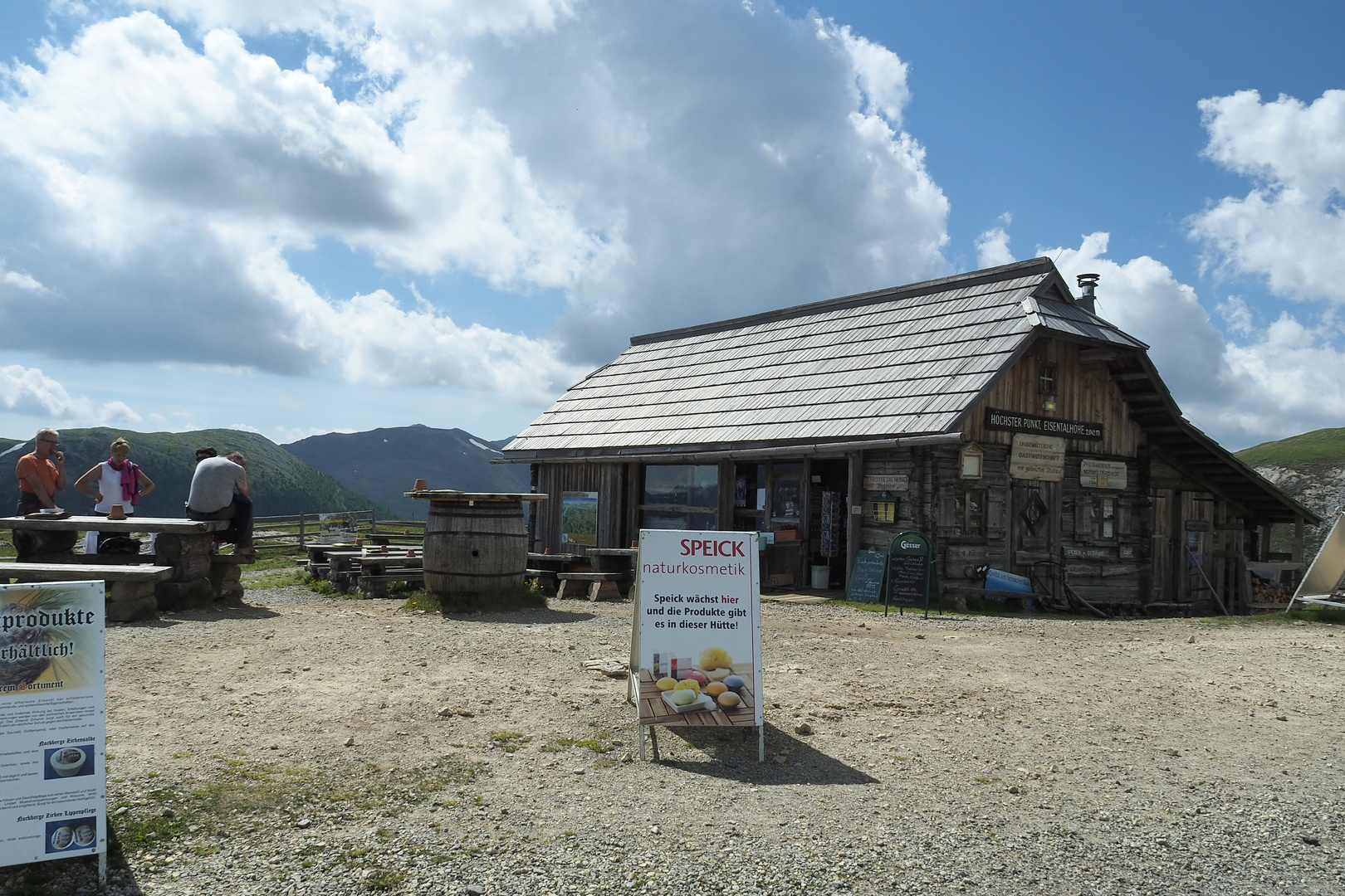 Berghütte auf Eisenthalhöhe