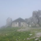 Berghütte im Nebel (Kampenwand)