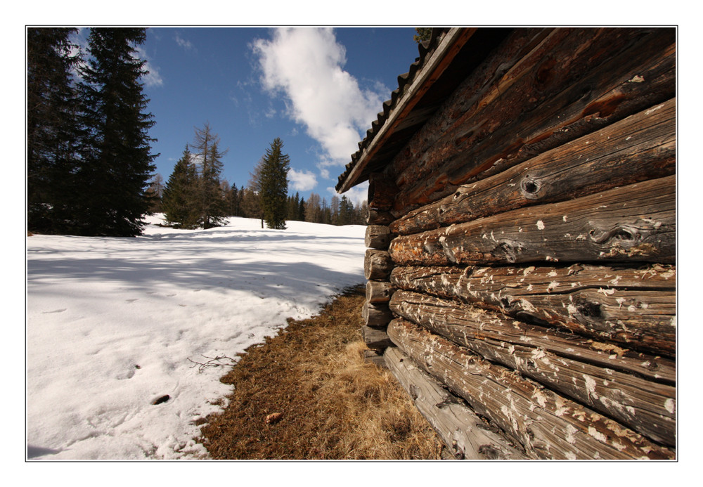 Berghütte im Winter