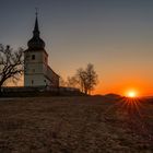 Bergkapelle im Abendlicht 