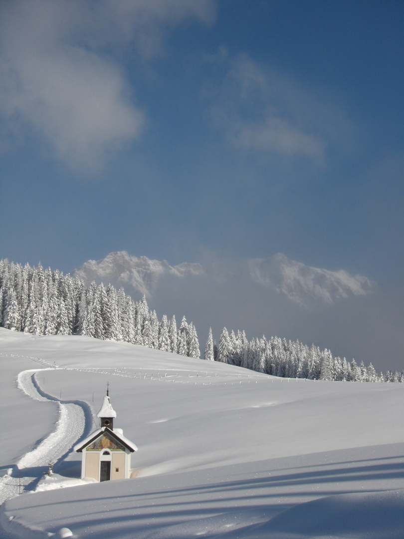 Bergkapelle im Winter