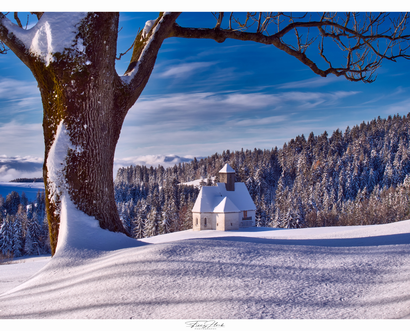 Bergkapelle im Winterwunderland 