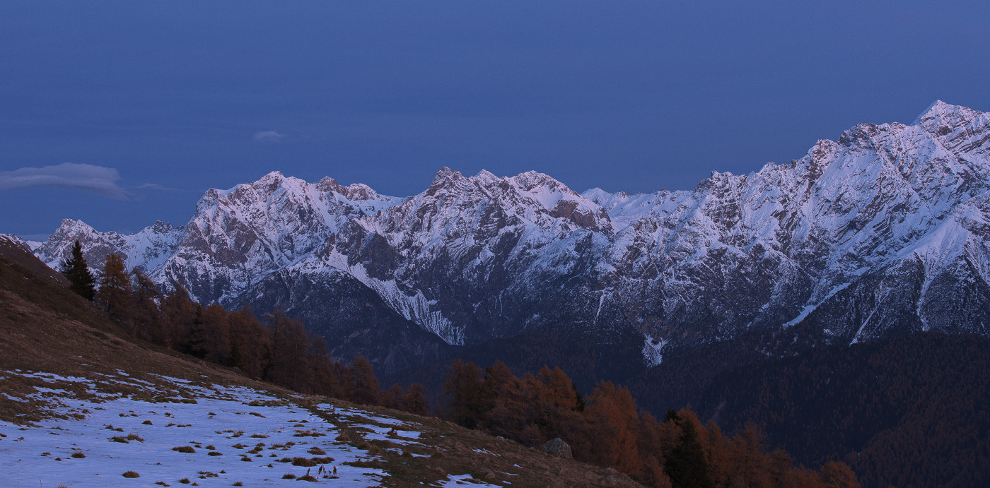 Bergkette von der Alp Sura aus