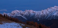 Bergkette von der Alp Sura aus