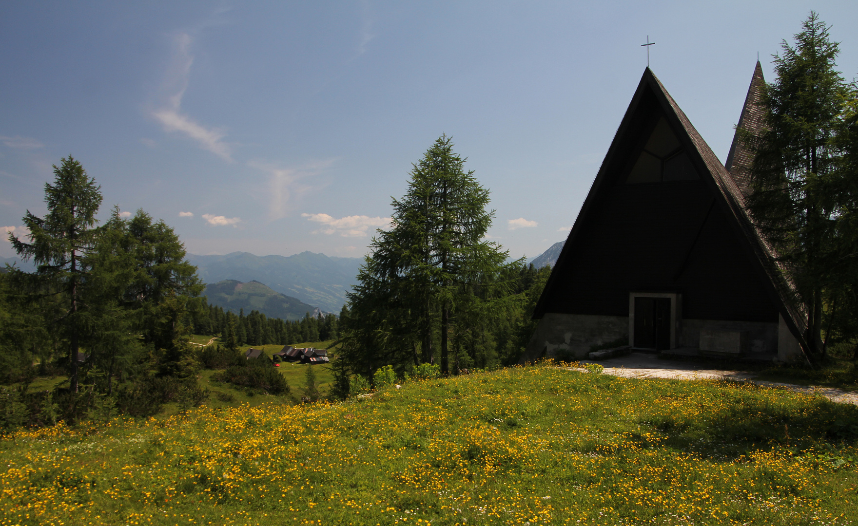 -Bergkirche im Gegenlicht-