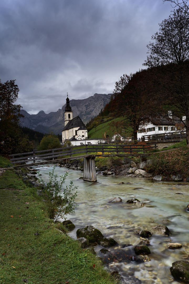 Bergkirche inklusive Bachlauf