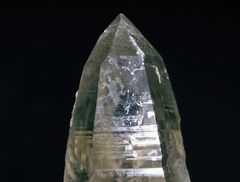 Bergkristall aus dem Tessin mit Tessiner Habitus