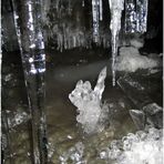 Bergkristall in Eis- Gletscherhöhle in Spitzbergen