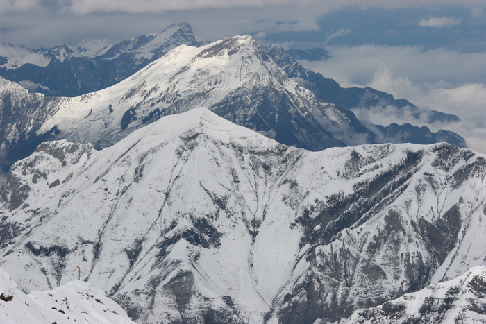 Berglandschaft aus der Perspektive des Schilthorns (Berner Oberland / Schweiz)