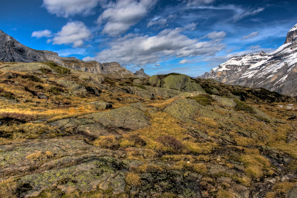 Berglandschaft im "Hinteren Lauterbrunnental"  (Berner Oberland / Schweiz)