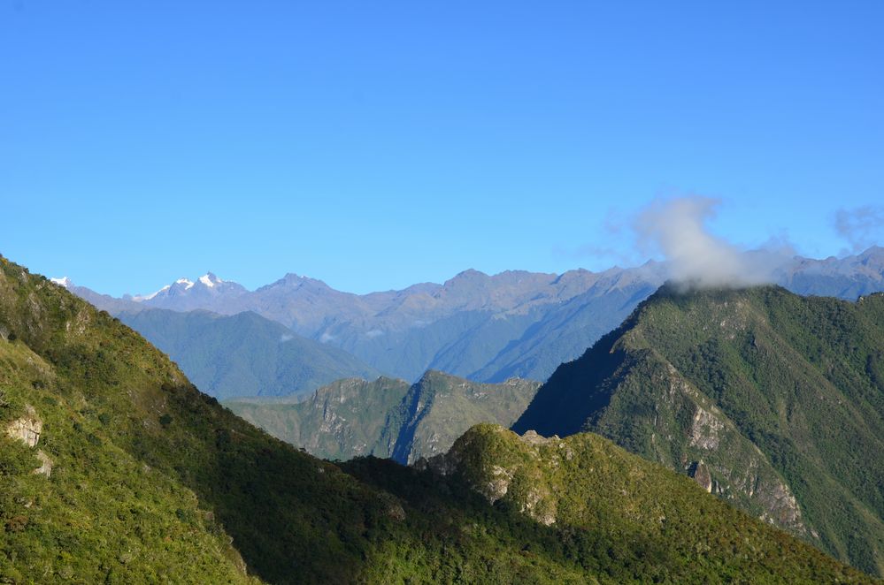 Berglandschaft um Machu Picchu am Morgen