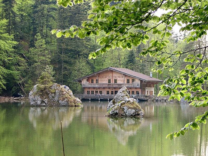 Berglsteinersee im Frühling.....