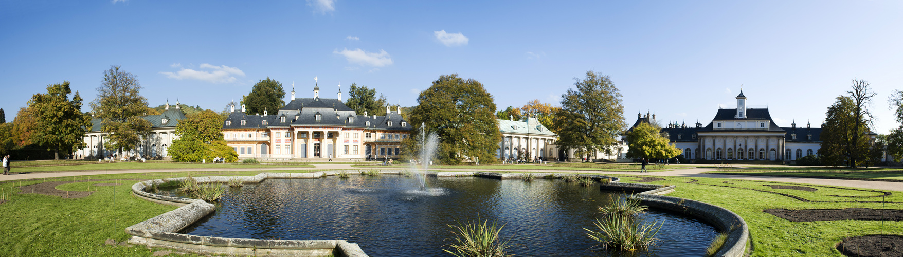 Bergpalais und Neues Palais in der Schloßanlage von Pillnitz