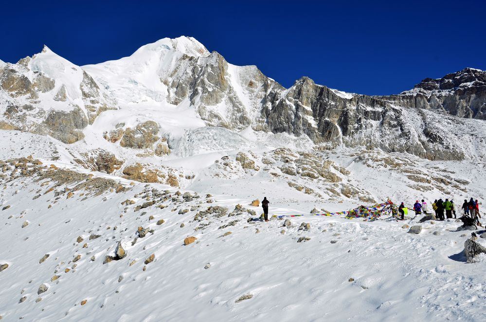 Bergpanorama am Larkya La mit dem Larkya Peak (6224 m)