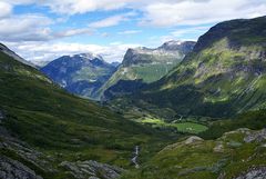 Bergpanorama oberhalb von Geiranger