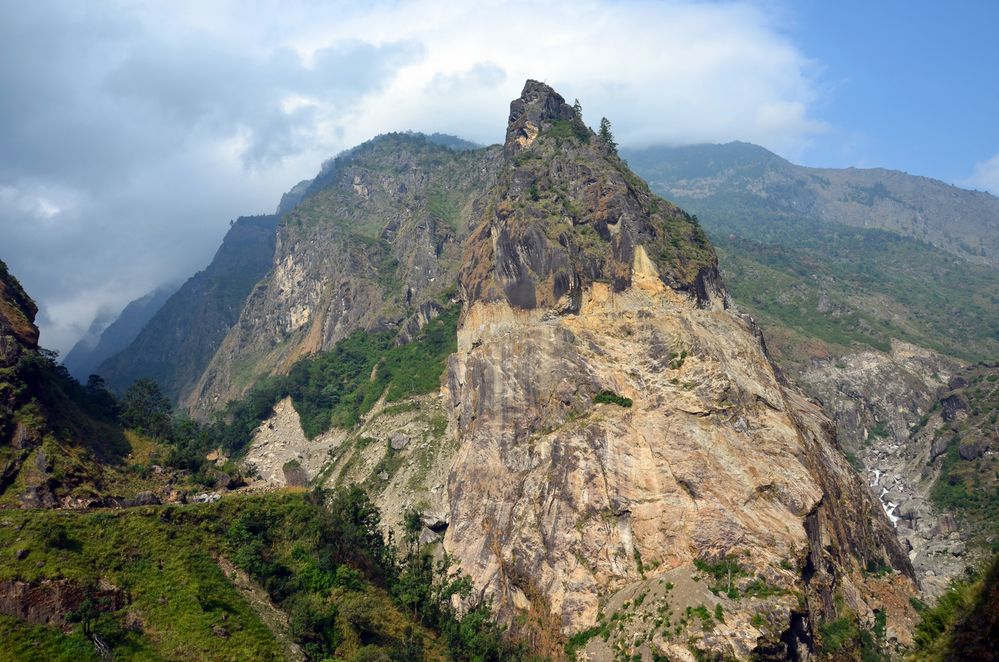 Bergpanorama südlich von Tal