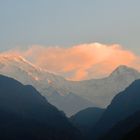 Bergpanorama zum Sonnenaufgang von Ulleri (2000 m) auf dem Poon Hill Trek