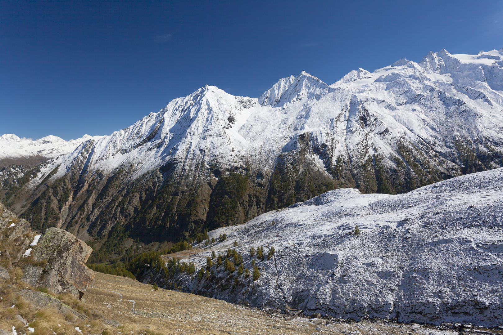 Bergpanorama_Gran_Paradiso_Italien